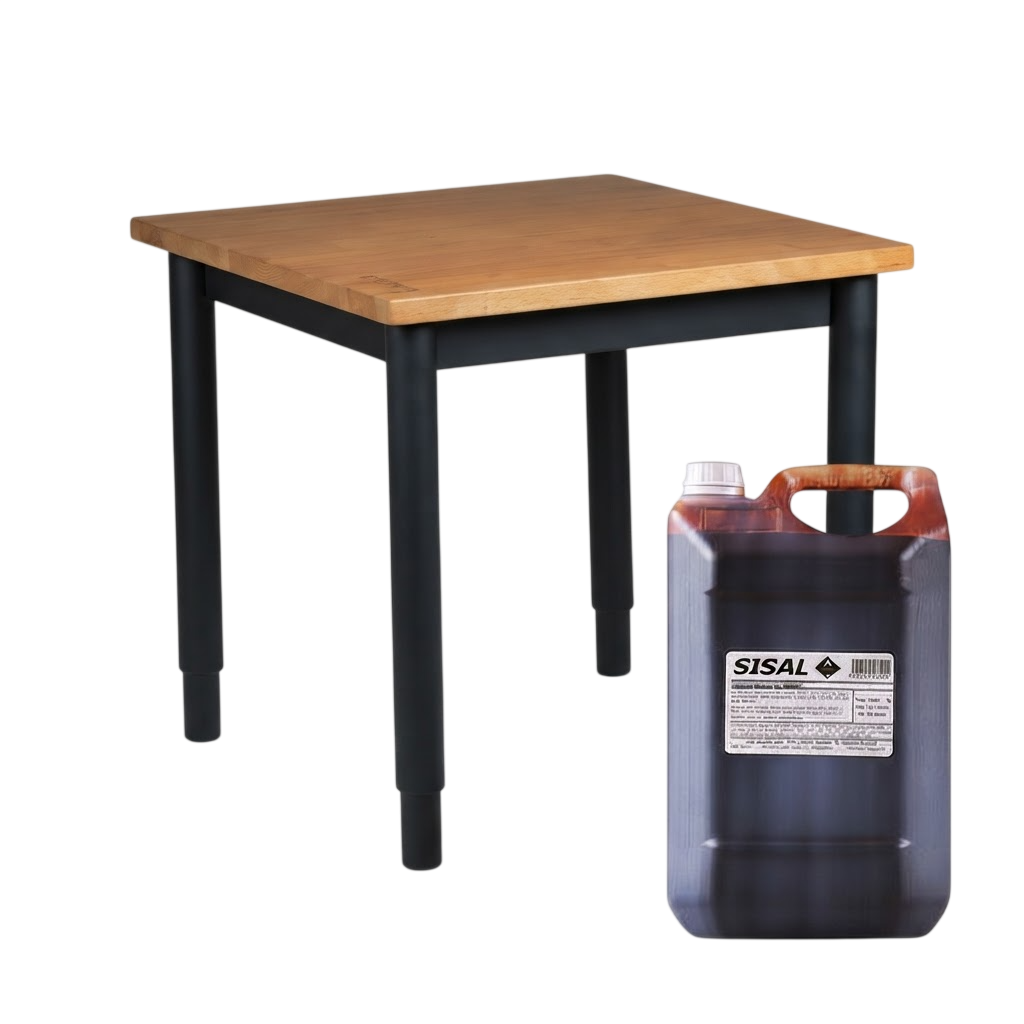 Mesa com pés pretos e tampo de madeira natural, ao lado de galão Sisal
